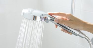 how to turn on handheld shower head