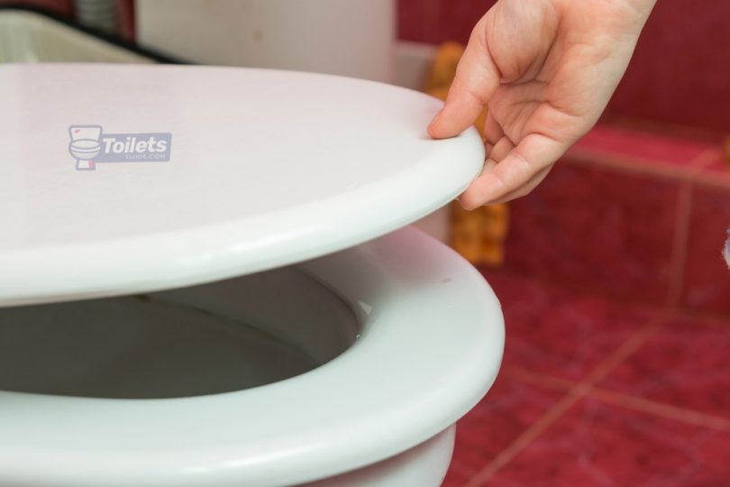 toilet seat won't stay up