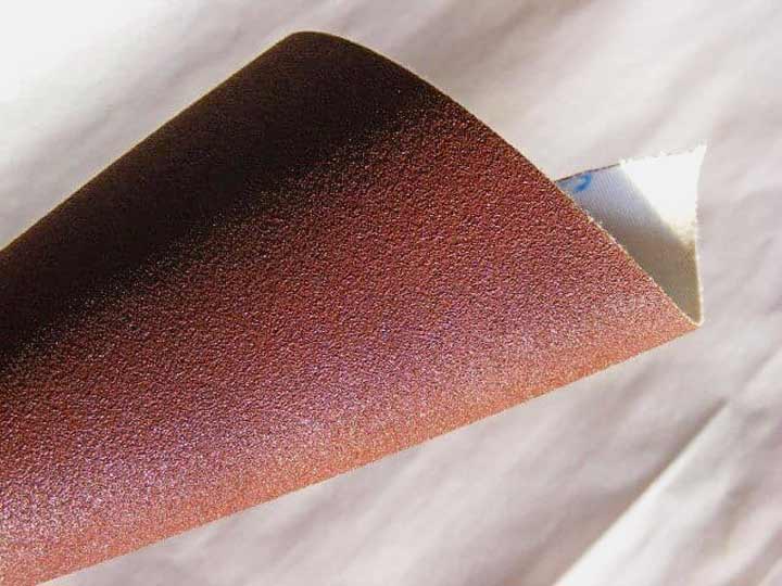How to Remove Rust from a Shower Rod - Use sandpaper