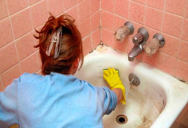 How to Clean a Bathtub